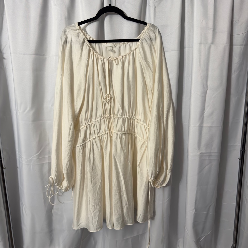 H&M Ivory Maxi Dress #230